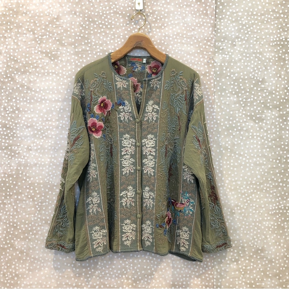 Johnny Was Embroidered Button Front Top Gauze Bird Flowers Green Size Medium